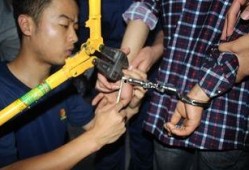 手铐在线观看,一场惊心动魄的悬疑之旅