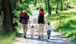 娱乐吃瓜酱徒步,探寻未知风景，品味人生百态