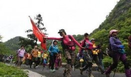 娱乐吃瓜酱徒步,探寻未知风景，品味人生百态