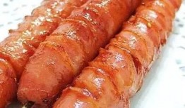 爆料火腿肠不能吃的视频,火腿肠背后的惊人秘密，你还能安心食用吗？