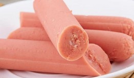 爆料火腿肠不能吃的视频,火腿肠背后的惊人秘密，你还能安心食用吗？