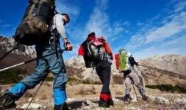 娱乐吃瓜酱徒步,探寻未知风景，品味人生百态