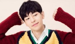 圈内爆料邓伦宋轶,甜蜜互动引粉丝热议